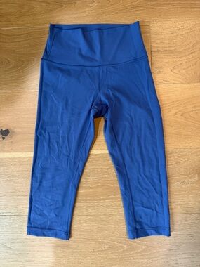 Like New lululemon High-Waist Cropped Leggings